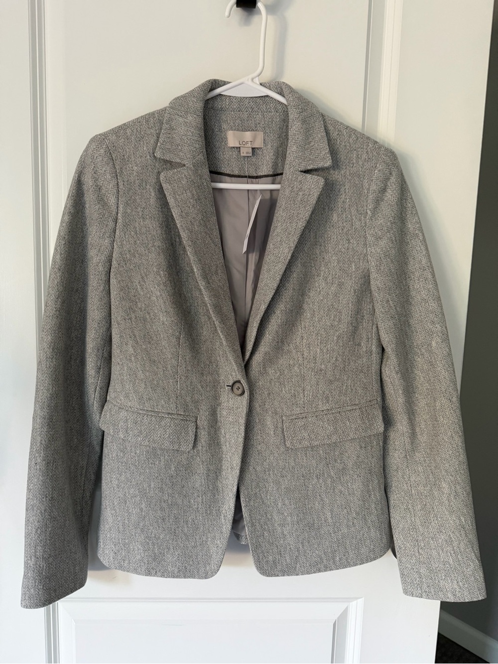 LOFT Women's Gray Herringbone Single-Button Blazer Size 0